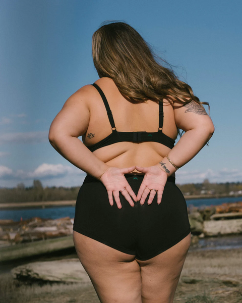 Large - Black