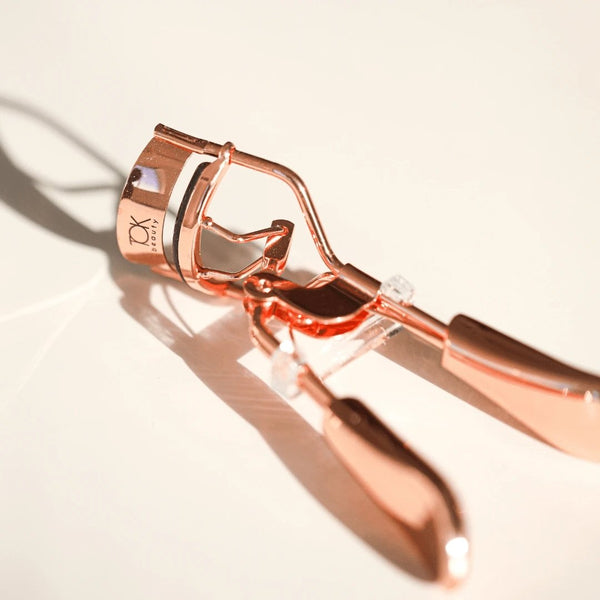 Eyelash Curler by TOK Beauty
