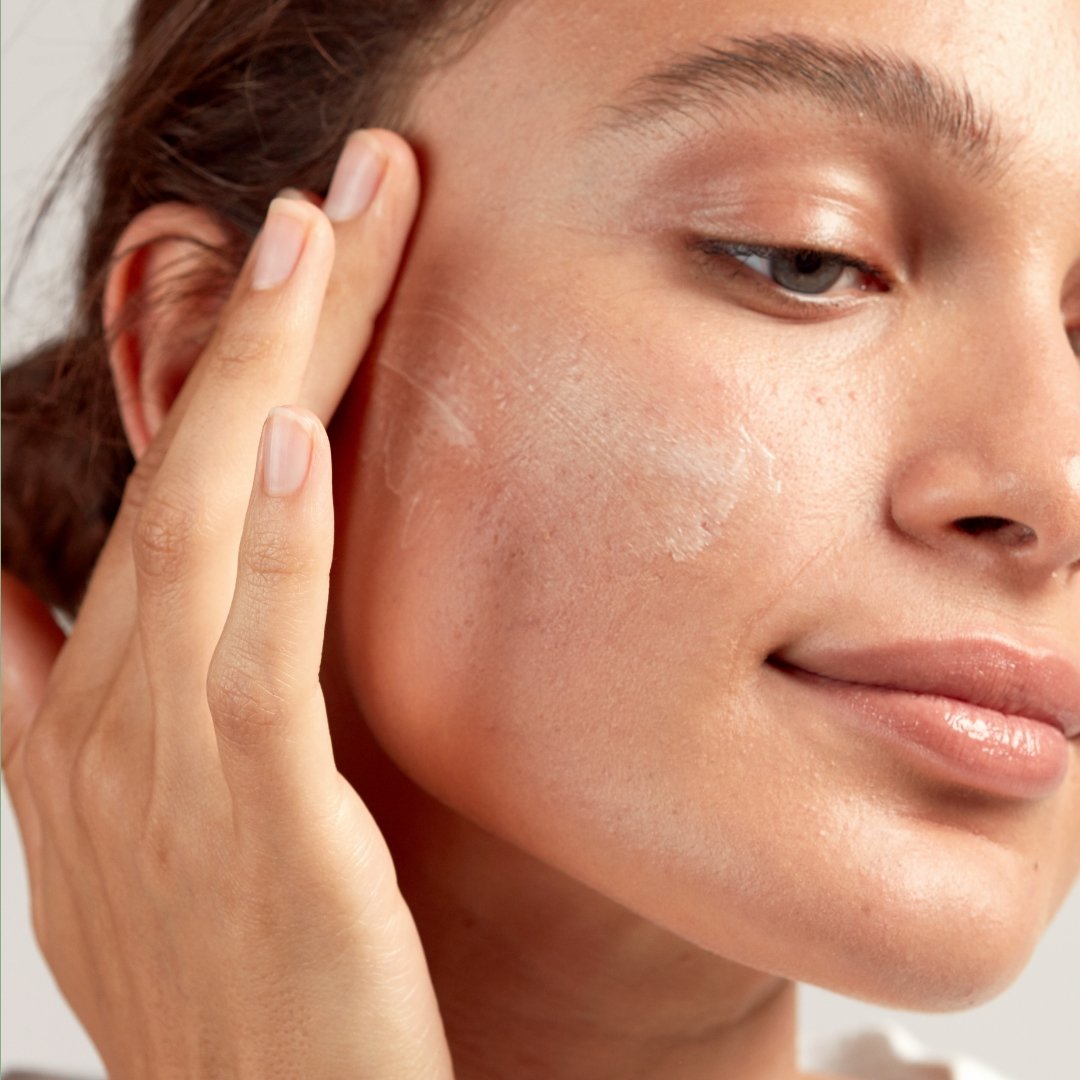 AHA vs BHA: How Do These Acids Work for Skin Exfoliation & Brightening ...