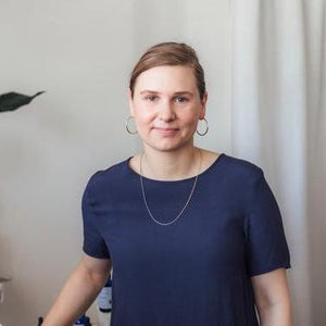 My Eczema Story + How I Learned To Love My Skin - By Julie Clark
