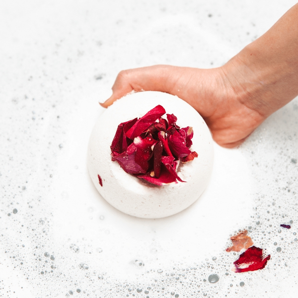 Aphrodite - Chocolate & Bulgarian Rose Bath Bomb