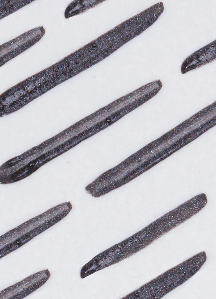 Swatches of Liquid Eye: black lines on a white background
