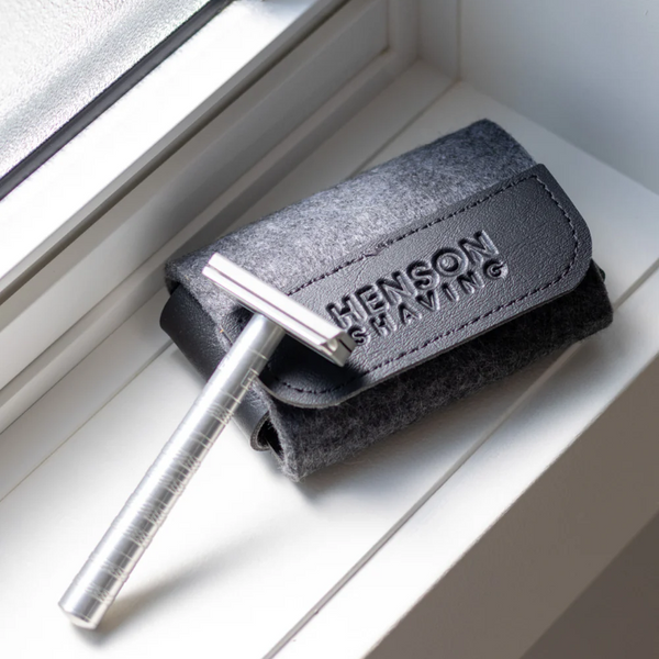 Henson Travel case with Henson Razor